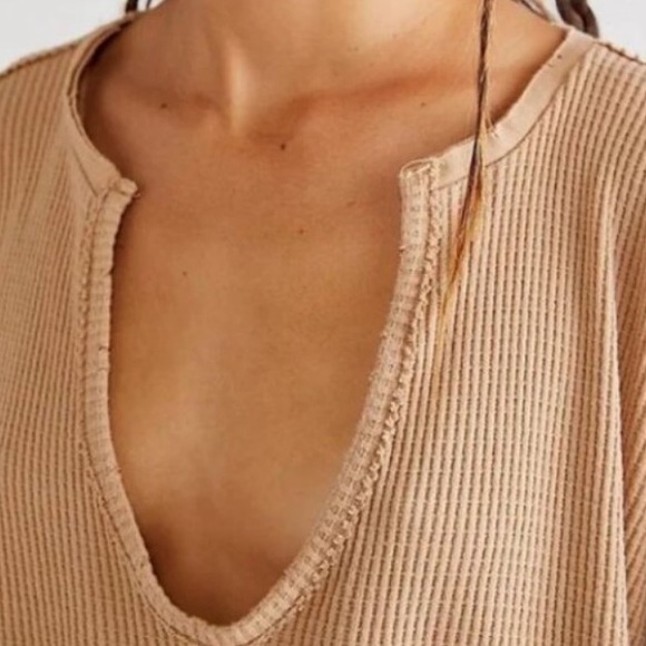 We The Free FREE PEOPLE Buttercup Oversize Thermal Top In Windswept Leaves - Picture 6 of 12